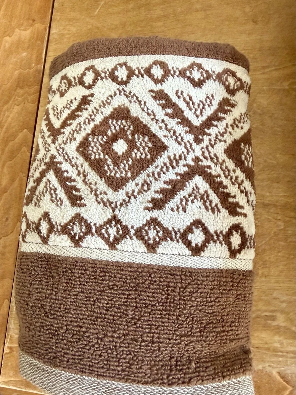 Wrangler Brown and Cream Geometric Bath Towel set